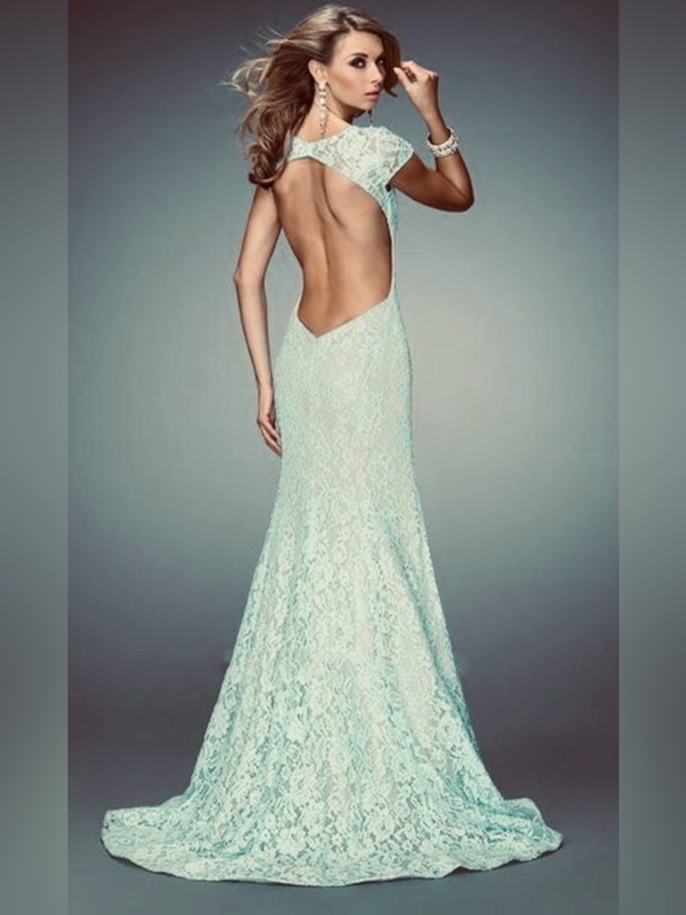 La Femme New Cap Sleeve Mermaid Gown With Open Back In Light Mint Size 4 Prom